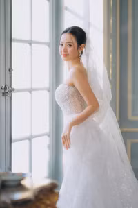 Midu tung trọn bộ ảnh cưới đẹp như cổ tích