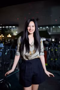 Hoa hậu Mai Phương Thúy xuất hiện như 'thần tiên tỷ tỷ' tại đám cưới Midu