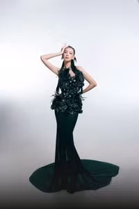 Hoa hậu Bảo Ngọc khoe ảnh ngọt như kẹo, nhan sắc mẹ nàng hậu càng gây sốt 