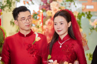 Diện mạo chú rể thiếu gia gây 'sốt' trong lễ vu quy của Midu