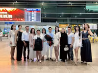 Hé lộ mối quan hệ của bạn trai Ý Nhi và gia đình nàng hậu