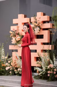 Diện mạo chú rể thiếu gia gây 'sốt' trong lễ vu quy của Midu