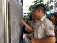 TP.HCM: Hơn 80.000 thí sinh bước vào kỳ thi tuyển sinh lớp 10 ảnh 2 TP.HCM: Hơn 80.000 thí sinh bước vào kỳ thi tuyển sinh lớp 10 ảnh 2