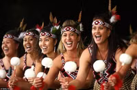 Lễ hội hài hước, vui nhộn của người Maori ảnh 8