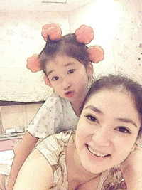 Tiểu công chúa xinh đẹp của hoa hậu Nguyễn Thị Huyền