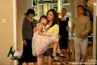 “Con gái” Triệu Vy xinh như thiên thần ảnh 1