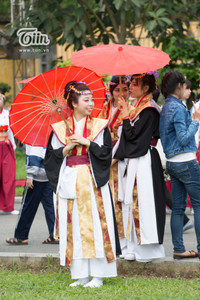 Giới trẻ Hà thành xúng xính kimono tạo dáng bên hoa anh đào