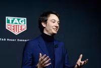 Bạn trai tỷ phú tặng quà 'khủng' cho cha dượng Lisa (BLACKPINK)