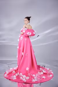 Vẻ đẹp lai Tây cuốn hút của Đỗ Thị Lan Anh - tân Miss Earth Vietnam 2023