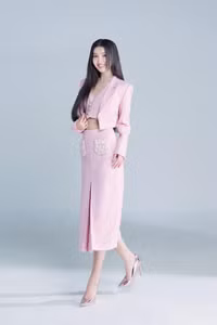 Á hậu Phương Nhi gây 'sốt' tại Miss International 2023