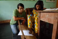 Ước mơ trở thành cô giáo của cô học trò từng bị xem là “ma cụt tay” ảnh 3