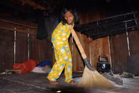 Ước mơ trở thành cô giáo của cô học trò từng bị xem là “ma cụt tay” ảnh 2