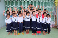 Ấm áp mùa Noel đầu tiên của những học sinh vùng cao ảnh 3 Ấm áp mùa Noel đầu tiên của những học sinh vùng cao ảnh 3