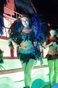 Những bóng hồng nóng bỏng tại Carnaval Hạ Long 2015