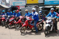 Sáng nay, thí sinh cả nước làm thủ tục dự thi THPT quốc gia ảnh 4