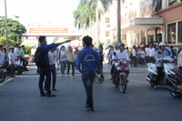 Sáng nay, thí sinh cả nước làm thủ tục dự thi THPT quốc gia ảnh 76