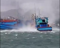 Kiên Giang: Vòi rồng nhấn chìm một tàu cá ảnh 1