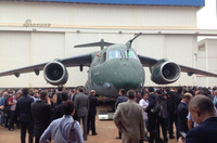 Ngắm máy bay vận tải đa năng mới nhất thế giới ảnh 2