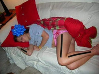 Khi chi em say xin... anh em cung chao thua! (2)