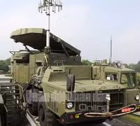 Ăn-ten xe điều khiển bắt đầu vận hành