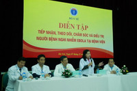 Hà Nội diễn tập điều trị bệnh nhân Ebola: Chuyên nghiệp, kịch bản rõ ràng ảnh 10 Hà Nội diễn tập điều trị bệnh nhân Ebola: Chuyên nghiệp, kịch bản rõ ràng ảnh 10