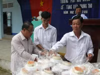 Chung tay tổ chức trung thu cho trò ảnh 2