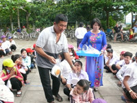 Chung tay tổ chức trung thu cho trò ảnh 3