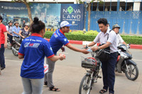 Những món quà của sinh viên tiếp sức mùa thi ảnh 1 Những món quà của sinh viên tiếp sức mùa thi ảnh 1