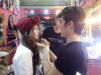 Hà Hồ diện váy ngắn tạo dáng nhí nhảnh như teen girl tại The Remix ảnh 12