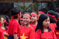 Cô trò xếp hình trái tim gửi lời chúc đến U23 Việt Nam ảnh 6