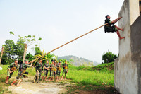 Xem lính trinh sát khổ luyện ảnh 2