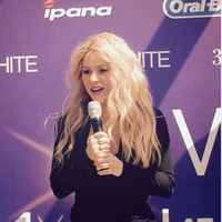 Shakira, Barcelona, Pique, bồ