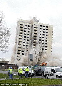 Rùng mình cảnh tòa nhà 20 tầng đổ sụp chỉ trong 8 giây ảnh 5