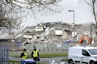 Rùng mình cảnh tòa nhà 20 tầng đổ sụp chỉ trong 8 giây ảnh 10