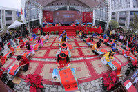 Hội xuân Vinschool 2017: “Tết bốn phương, xuân yêu thương” ảnh 3 Hội xuân Vinschool 2017: “Tết bốn phương, xuân yêu thương” ảnh 3