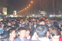 Lê lết, vạ vật ăn xin kiếm tiền tại chợ Viềng ảnh 10