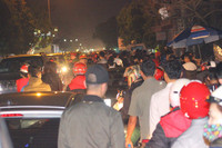 Lê lết, vạ vật ăn xin kiếm tiền tại chợ Viềng ảnh 9