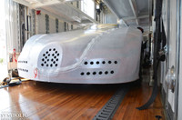 Cận cảnh quá trình vận chuyển “Ông hoàng tốc độ” Bugatti Veyron ảnh 2