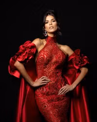 Vừa đăng quang, Hoa hậu Hoàn vũ Venezuela bị chê 'già nua'