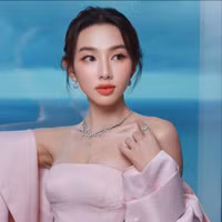 Bộ ảnh đơn giản hết nấc của Hoa hậu Thùy Tiên nhận vô số lời khen