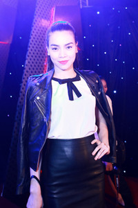 Mỹ Tâm bất ngờ xinh xắn xuất hiện bên Quang Dũng - Ảnh 3