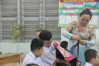  Học sinh TPHCM háo hức tựu trường ảnh 10