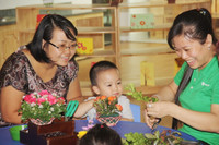 Hãy nắm tay mẹ chặt hơn ngày thường ảnh 4