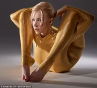 Kinh ngạc trước mỹ nữ siêu dẻo ảnh 1