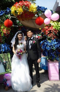 Những chuyện tình ""đũa lệch"" khiến dân mạng ngưỡng mộ ảnh 1