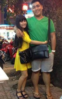 Những chuyện tình ""đũa lệch"" khiến dân mạng ngưỡng mộ ảnh 19