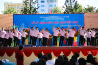 Hoc tro in anh thay giao than tuong ngay 20/11 - Anh 1