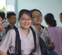 Thi vào lớp 10 tại TP.HCM: Đề Toán khó hơn năm ngoái, nhiều dữ liệu gần gũi với học sinh ảnh 4