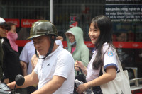 Thi vào lớp 10 tại TP.HCM: Đề Toán khó hơn năm ngoái, nhiều dữ liệu gần gũi với học sinh ảnh 7