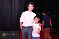 Angela Phương Trinh tết tóc đáng yêu, tự tay lái xe 6 tỷ đến phim trường 15